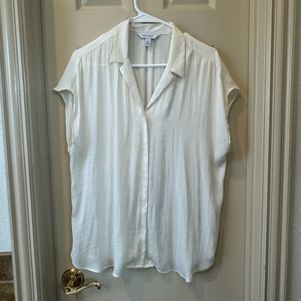 Nine West White Button Down Shirt with Notched Collar